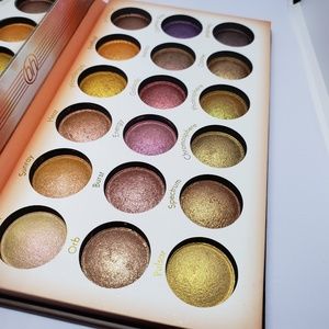 Solar Flare baked eyeshadow palette